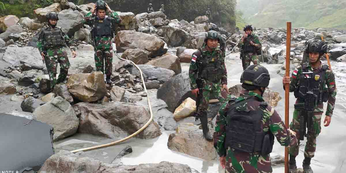 Proses pencarian Prada Hengky Sumarlin Zai yang hilang di wilayah Tembagapura, Kabupaten Mimika, Papua.